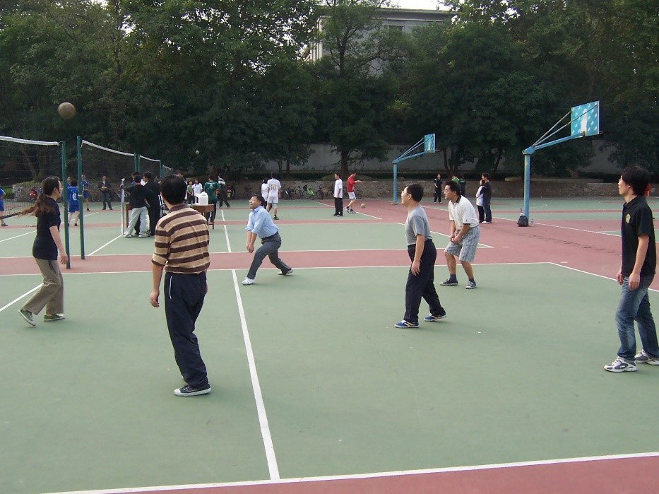 第二届数学与统计学院排球友谊赛3.jpg 第二届数学与统计学院排球友谊赛3.jpg
