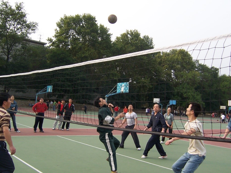 第二届数学与统计学院排球友谊赛2.jpg 第二届数学与统计学院排球友谊赛2.jpg